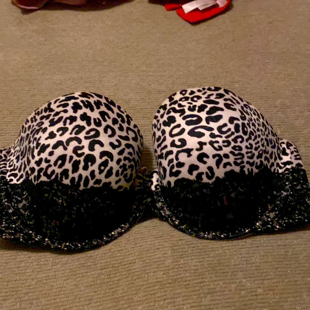 VS